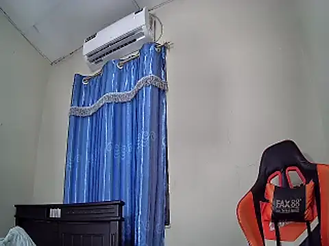 EvaTiffany online show from 01-26-25, 04:51