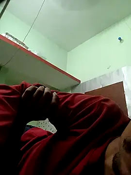 Snapshot of PrabV0319 chatting on 10-26-25, 05:52 PrabV0319 online show from 10-26-25, 05:52