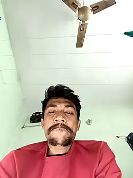 Snapshot of PrabV0319 chatting on 11-18-25, 06:01 PrabV0319 online show from 11-18-25, 06:01