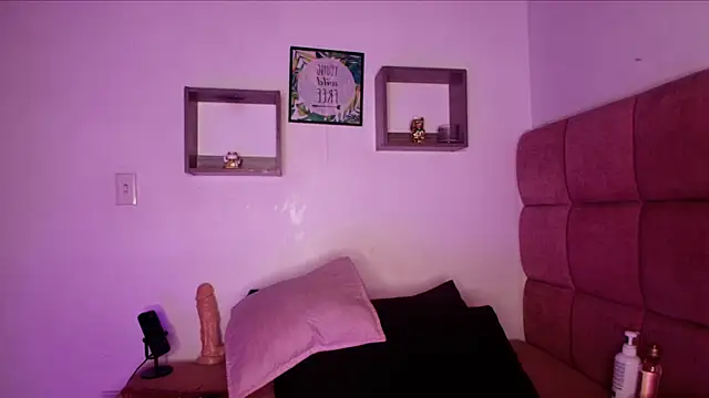 Snapshot of lorrayne_ chatting on 01-18-25, 11:54 lorrayne  online show from 01-18-25, 11:54