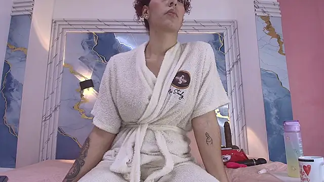 Snapshot of lorrayne_ chatting on 09-22-25, 12:07 lorrayne  online show from 09-22-25, 12:07