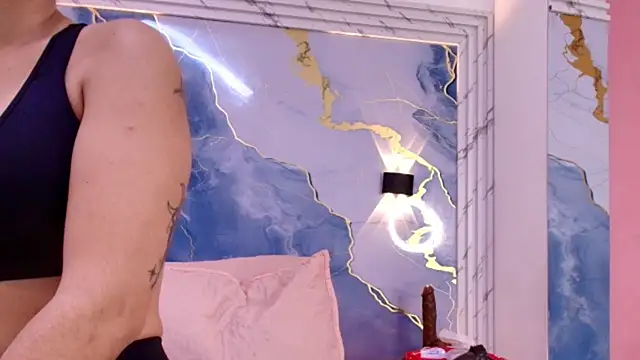 Snapshot of lorrayne_ chatting on 10-04-25, 12:14 lorrayne  online show from 10-04-25, 12:14