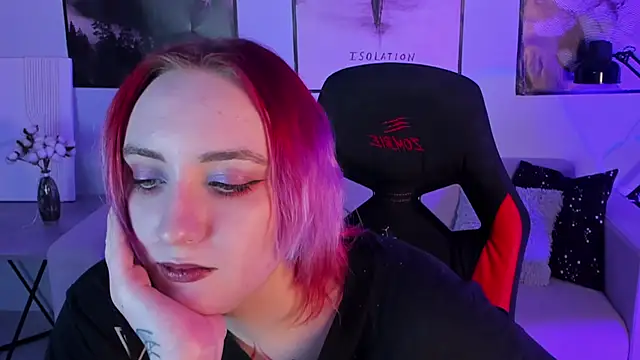 Snapshot of AsheLucker chatting on 01-17-25, 02:50 AsheLucker online show from 01-17-25, 02:50