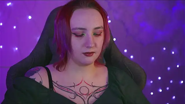 Snapshot of AsheLucker chatting on 01-17-25, 11:40 AsheLucker online show from 01-17-25, 11:40