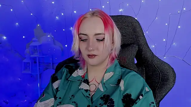 Snapshot of AsheLucker chatting on 01-23-25, 11:36 AsheLucker online show from 01-23-25, 11:36