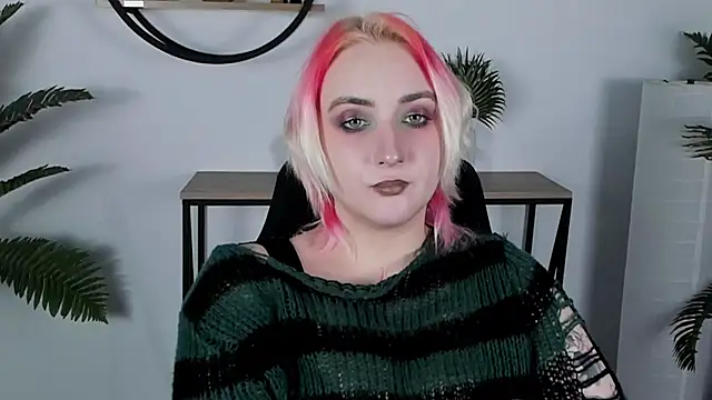 Snapshot of AsheLucker chatting on 01-29-25, 11:46 AsheLucker online show from 01-29-25, 11:46