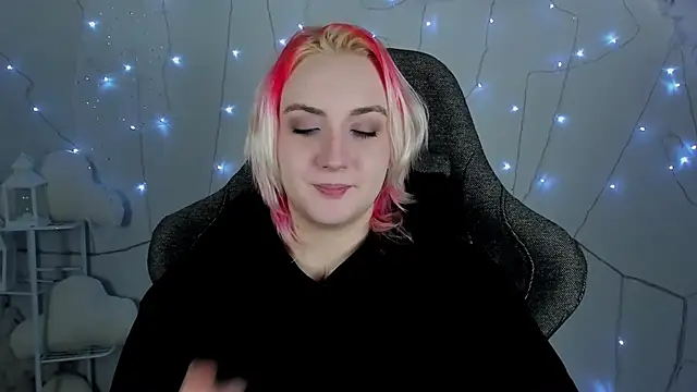 Snapshot of AsheLucker chatting on 01-30-25, 08:21 AsheLucker online show from 01-30-25, 08:21