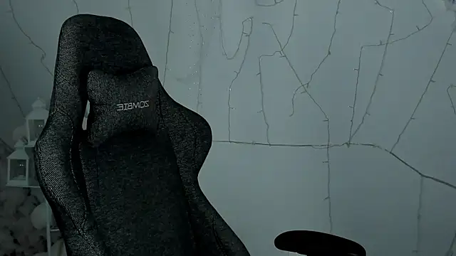 Snapshot of AsheLucker chatting on 01-31-25, 02:58 AsheLucker online show from 01-31-25, 02:58