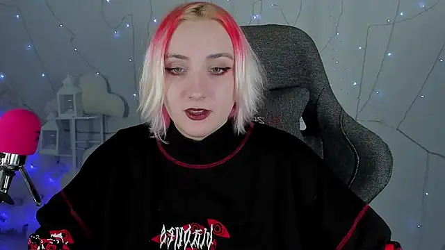 Snapshot of AsheLucker chatting on 02-02-25, 02:48 AsheLucker online show from 02-02-25, 02:48