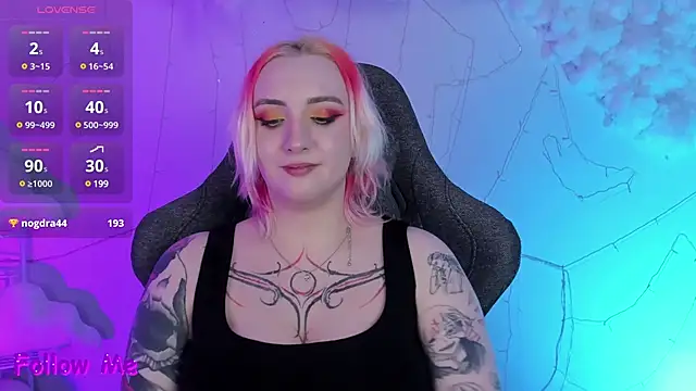 Snapshot of AsheLucker chatting on 02-06-25, 08:45 AsheLucker online show from 02-06-25, 08:45