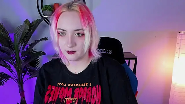 Snapshot of AsheLucker chatting on 02-20-25, 02:07 AsheLucker online show from 02-20-25, 02:07