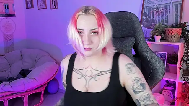 Snapshot of AsheLucker chatting on 03-02-25, 08:48 AsheLucker online show from 03-02-25, 08:48