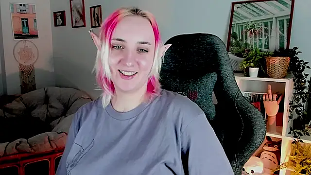 Snapshot of AsheLucker chatting on 03-06-25, 08:52 AsheLucker online show from 03-06-25, 08:52