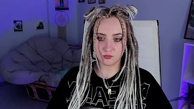 Snapshot of AsheLucker chatting on 03-21-25, 08:39 AsheLucker online show from 03-21-25, 08:39