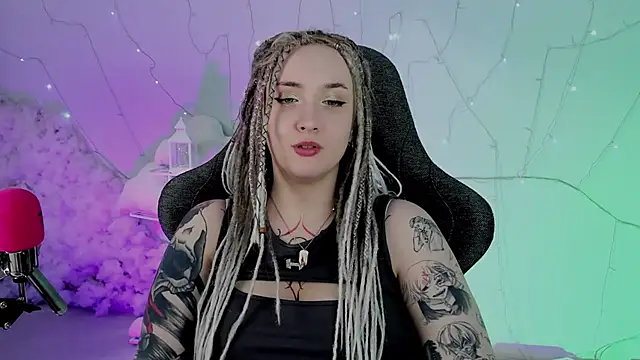 Snapshot of AsheLucker chatting on 03-22-25, 08:40 AsheLucker online show from 03-22-25, 08:40