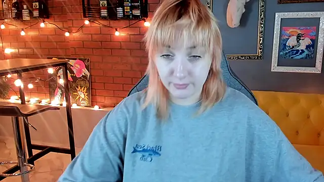 Snapshot of AsheLucker chatting on 09-11-25, 02:33 AsheLucker online show from 09-11-25, 02:33