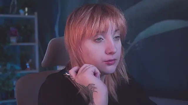 Snapshot of AsheLucker chatting on 09-12-25, 02:11 AsheLucker online show from 09-12-25, 02:11