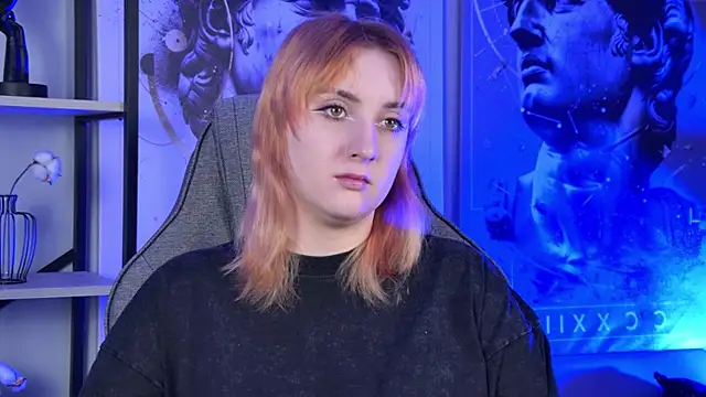 Snapshot of AsheLucker chatting on 09-22-25, 02:24 AsheLucker online show from 09-22-25, 02:24