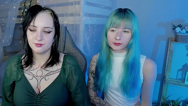 Snapshot of AsheLucker chatting on 10-23-25, 11:57 AsheLucker online show from 10-23-25, 11:57