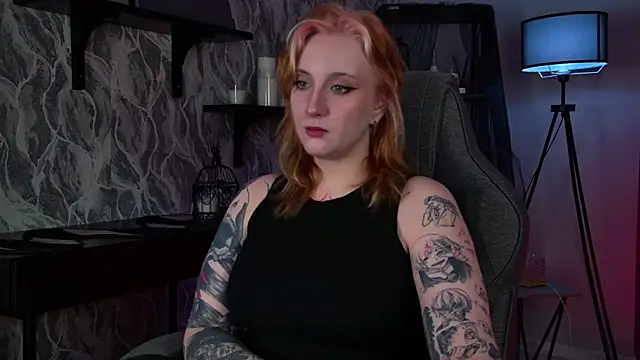 AsheLucker online show from 04-18-26, 02:15