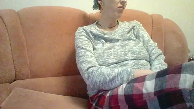 MssAngela online show from 10-16-25, 01:34