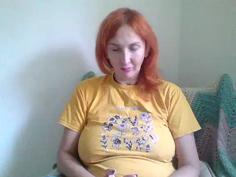 MssAngela online show from 10-27-25, 06:50