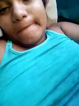 Hilarybunnyy online show from 02-11-25, 01:52