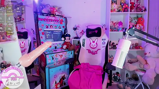 Snapshot of meda_kawaii_ chatting on 01-03-25, 03:05 meda kawaii  online show from 01-03-25, 03:05