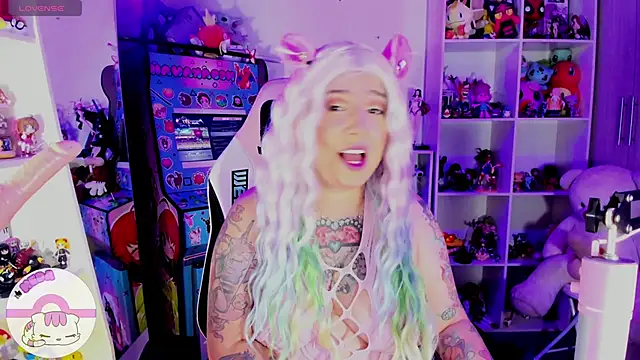 Snapshot of meda_kawaii_ chatting on 01-19-25, 12:49 meda kawaii  online show from 01-19-25, 12:49