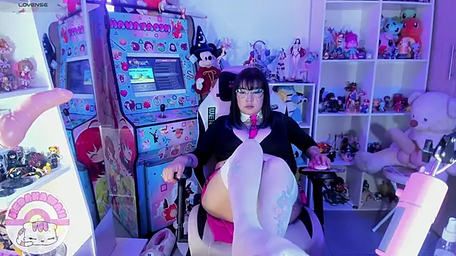 Snapshot of meda_kawaii_ chatting on 02-02-25, 09:02 meda kawaii  online show from 02-02-25, 09:02