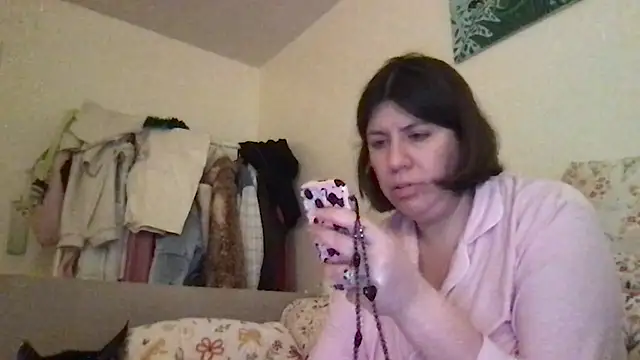 Snapshot of HYPHYtype chatting on 12-02-25, 07:57 HYPHYtype online show from 12-02-25, 07:57