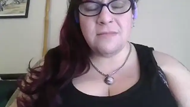 Snapshot of GothyBaby chatting on 02-21-25, 04:59 GothyBaby online show from 02-21-25, 04:59