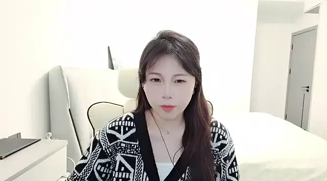 Sunset glow online show from 12-11-24, 02:44