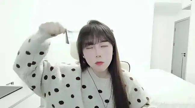 Sunset glow online show from 12-13-24, 05:05