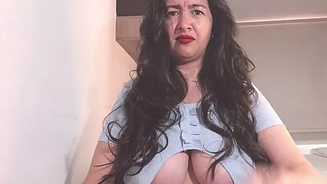 Cherry 1992 online show from 02-26-25, 04:35