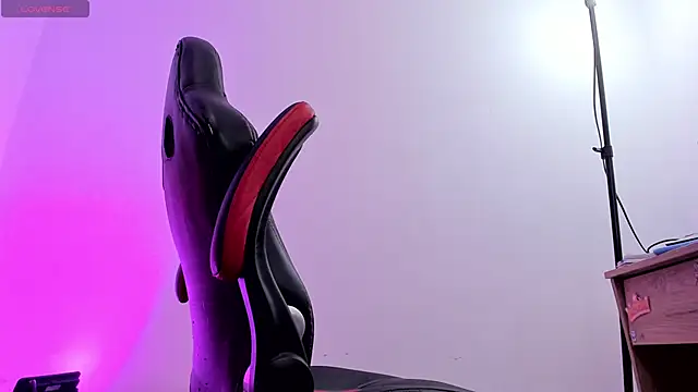 MaryJaneDove online show from 12-20-24, 09:00