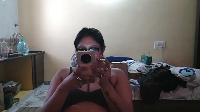 Snapshot of bigtits96 chatting on 02-18-25, 05:53 bigtits96 online show from 02-18-25, 05:53