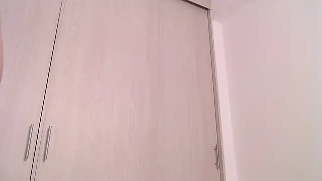 Snapshot of darkcandy666 chatting on 02-06-25, 02:37 darkcandy666 online show from 02-06-25, 02:37