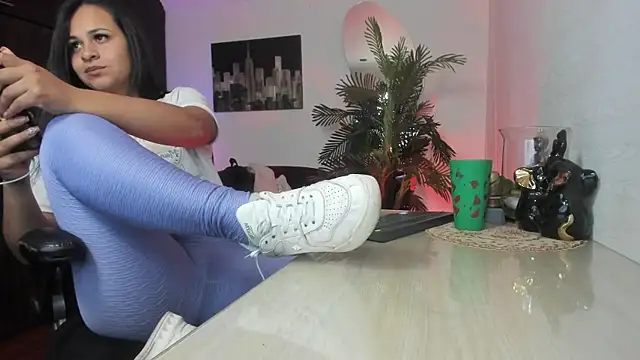 Amaia Bushida online show from 04-25-26, 01:30