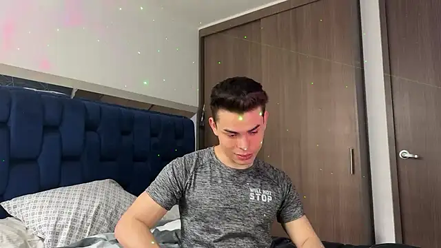 alejooo twink online show from 02-13-25, 06:38