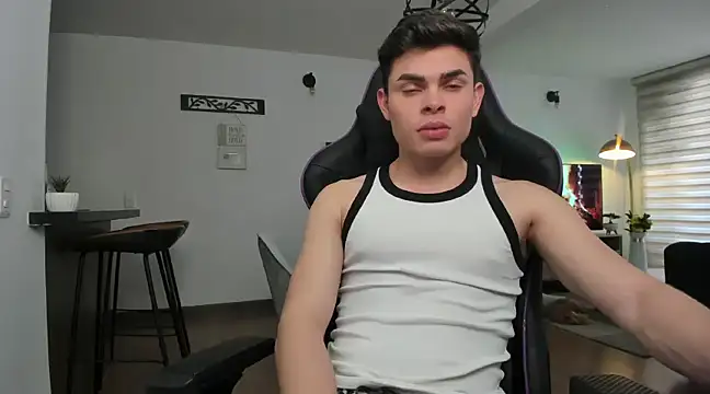 alejooo twink online show from 02-24-25, 08:36