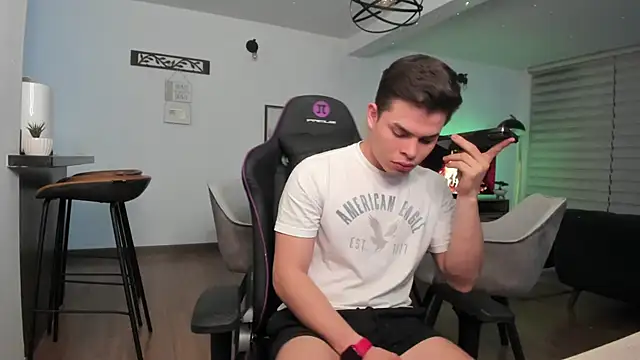 alejooo twink online show from 03-02-25, 05:12