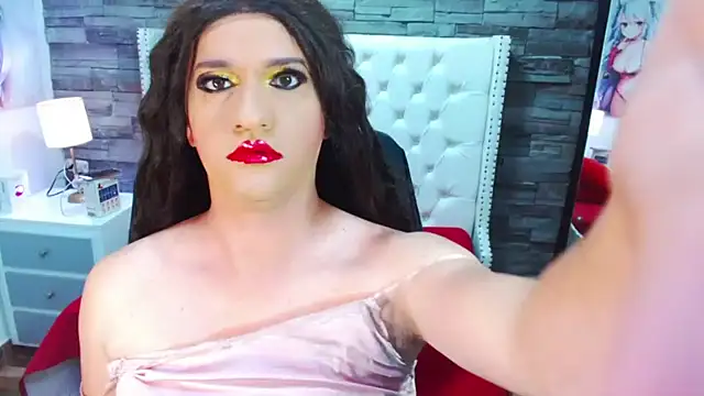 Snapshot of TRINY_TS chatting on 03-13-25, 08:43 TRINY TS online show from 03-13-25, 08:43