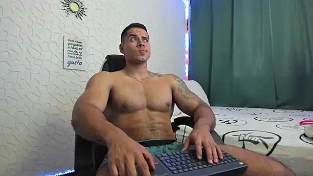 Snapshot of litoxx_cass chatting on 02-25-25, 11:11 litoxx cass online show from 02-25-25, 11:11