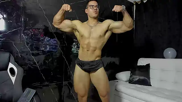 Snapshot of litoxx_cass chatting on 10-14-25, 10:05 litoxx cass online show from 10-14-25, 10:05