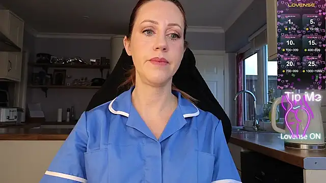 Snapshot of stripmequick chatting on 11-24-25, 10:37 stripmequick online show from 11-24-25, 10:37