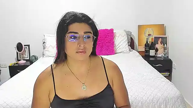 Snapshot of Khalifa_Gold chatting on 12-01-24, 11:36 Khalifa Gold online show from 12-01-24, 11:36