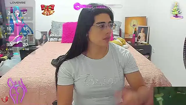 Snapshot of Khalifa_Gold chatting on 01-17-25, 03:45 Khalifa Gold online show from 01-17-25, 03:45