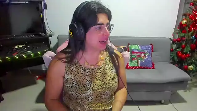 Snapshot of Khalifa_Gold chatting on 12-14-25, 05:02 Khalifa Gold online show from 12-14-25, 05:02