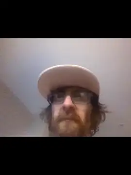 Snapshot of Bottomslut4tops84 chatting on 11-24-25, 04:23 Bottomslut4tops84 online show from 11-24-25, 04:23